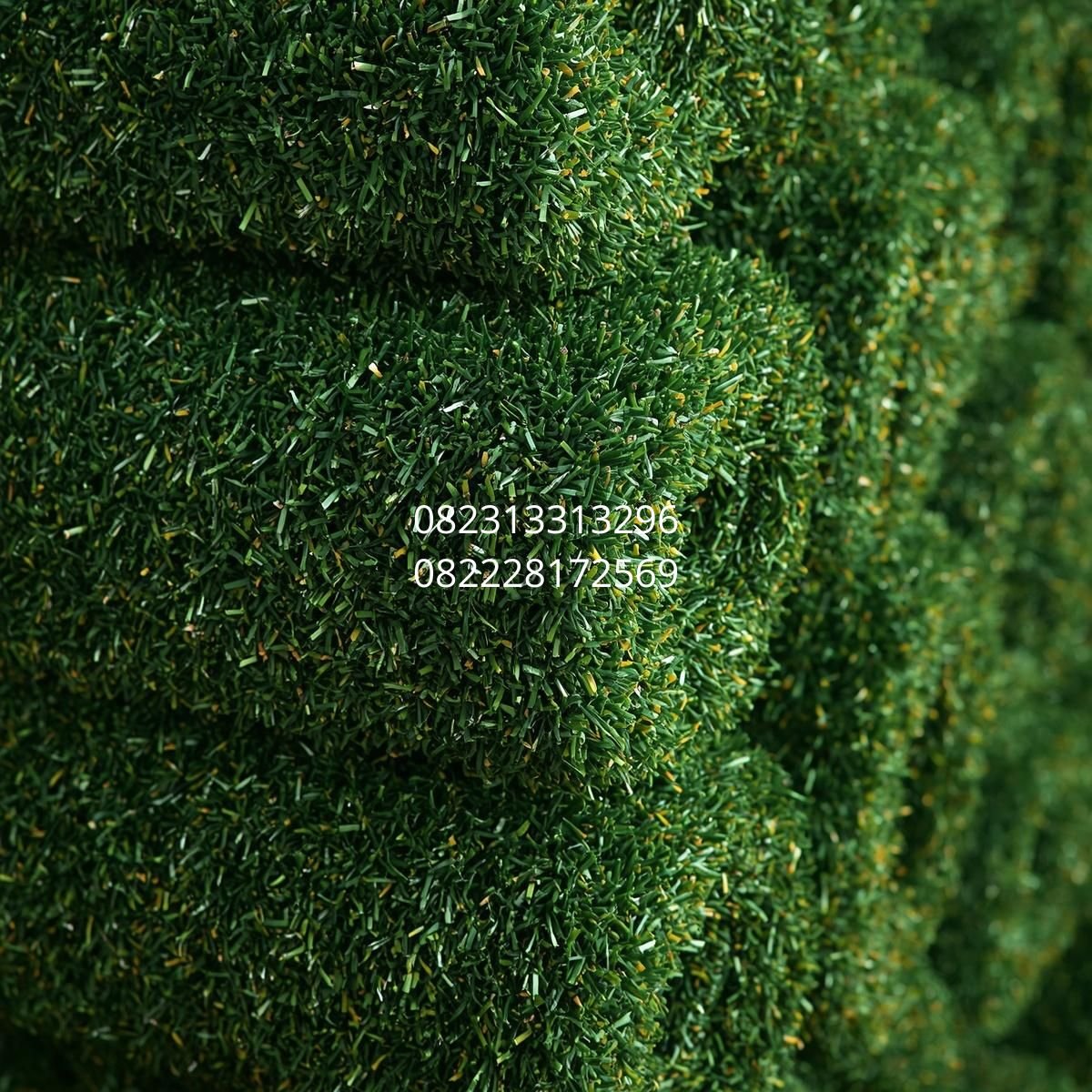 pemasangan rumput sintetis taman