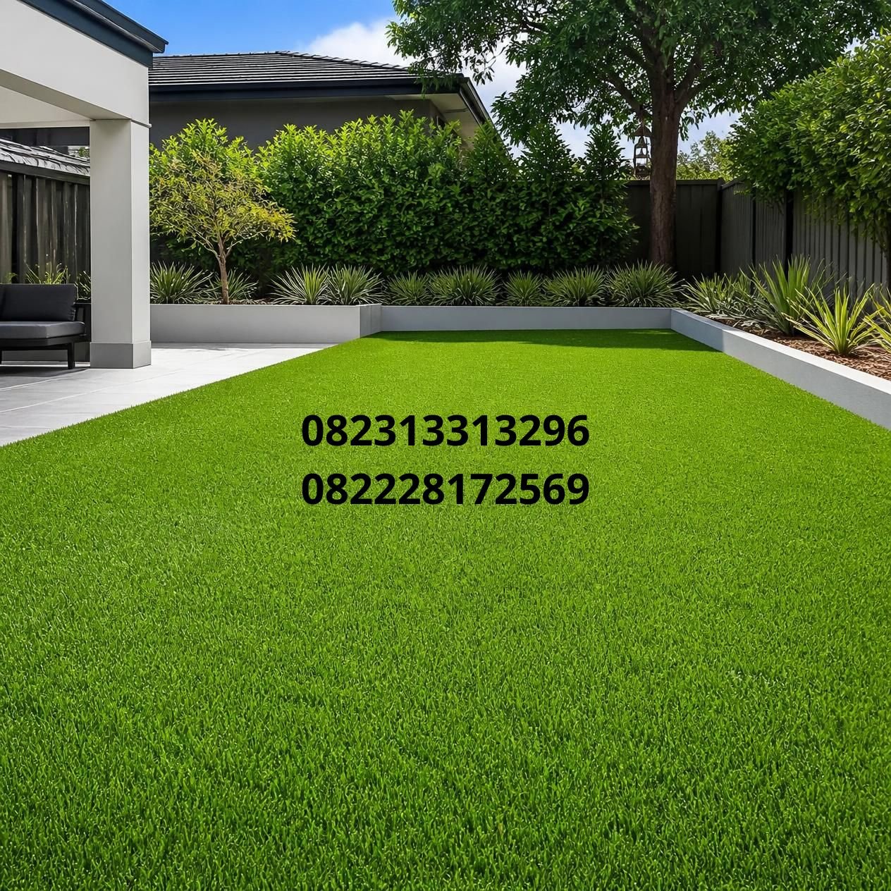 Rumput Sintetis Minimalis