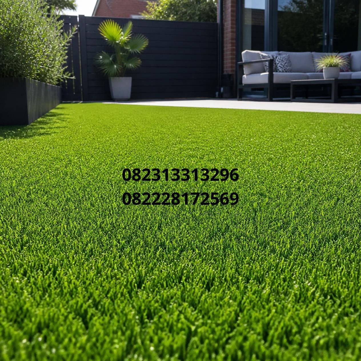 rumput sintetis taman minimalis